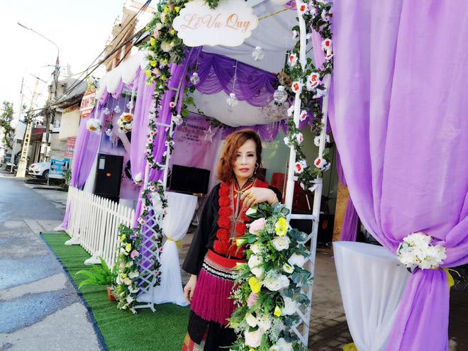 Cô dâu 62 tuổi lên tiếng khi có người làm loạn đám cưới, liên tục chửi bới 2 vợ chồng-3