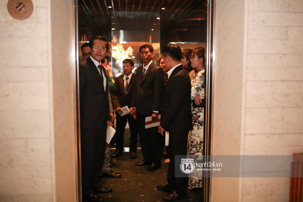 Những đám cưới được thắt chặt an ninh nhất Vbiz: bảo vệ phong tỏa mọi nơi, huy động cả ô đen để che chắn-8