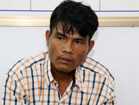 Vụ nhóm thanh niên chém chết người: Đến trả thù con trai, cha ra mở cửa bị đâm chết-3