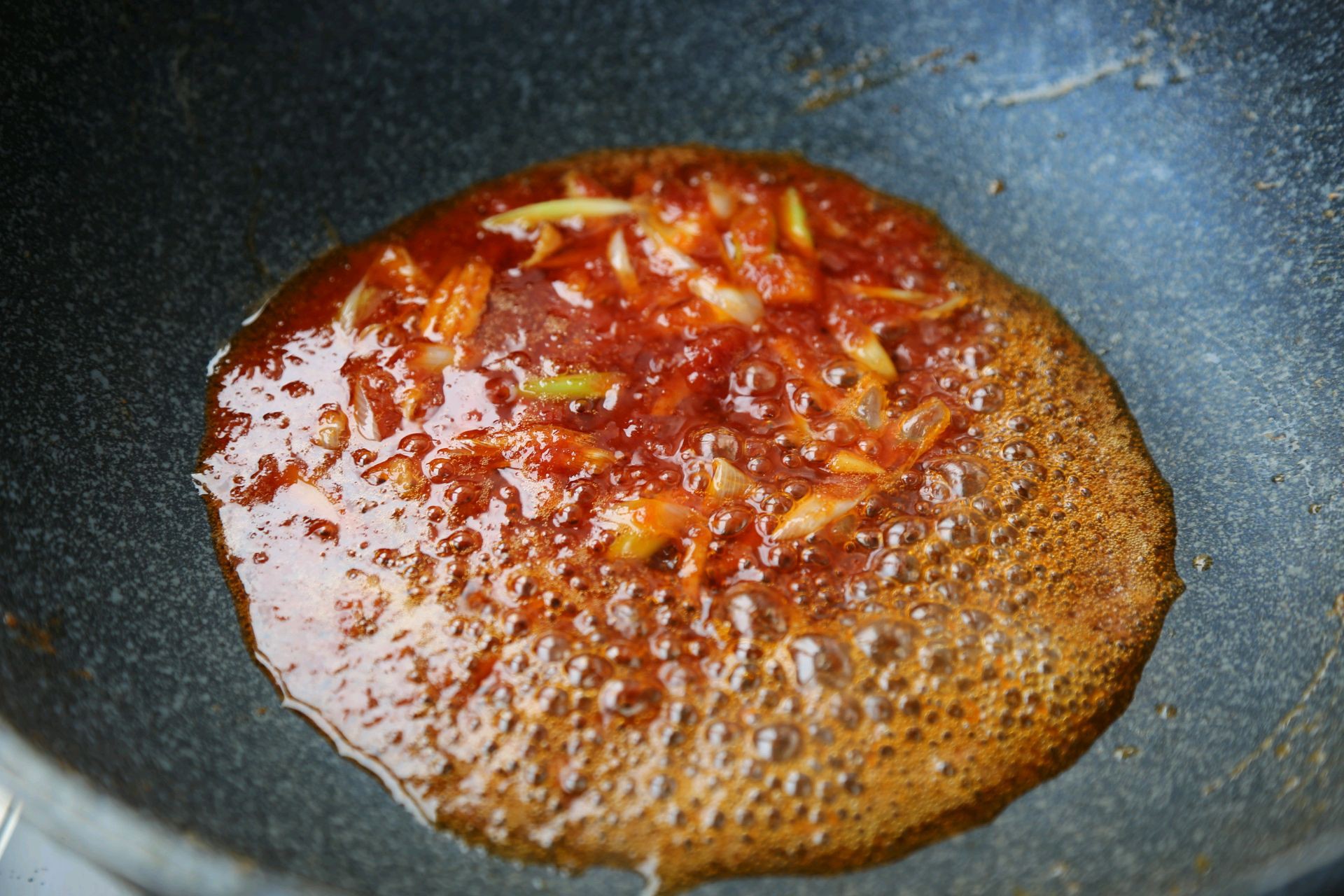 Tôm rim mà làm theo cách này ai ăn cũng phải xuýt xoa-4