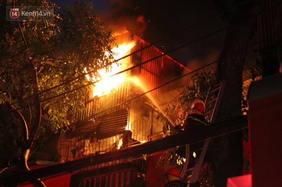 Ông Hiệp khùng” lên tiếng việc phát hiện 2 thi thể sau đám cháy trong phòng trọ: Tôi thừa nhận mình có sai sót”-3