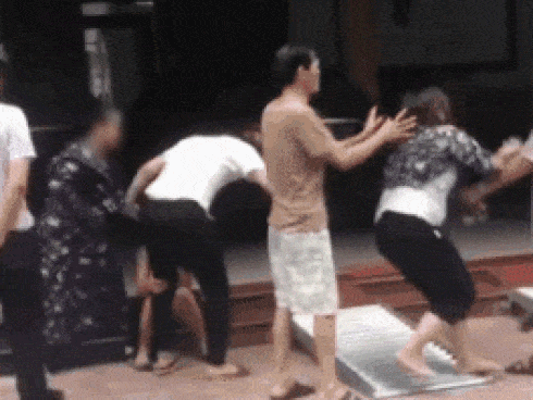 Thấy chồng thân thiết với anh bạn đầy tư cách, vợ vừa mới yên tâm ủng hộ thì không lâu sau phát hiện ra sự thật kinh hoàng-3