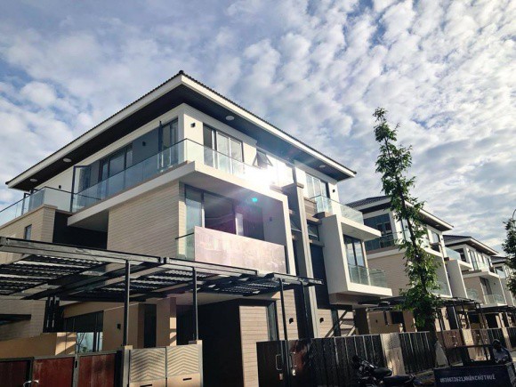 Bên trong những căn biệt thự triệu đô của sao Vbiz: Người dát vàng như cung điện, người tỷ mỉ bày trí từng món đồ kỳ công bắt mắt!-36