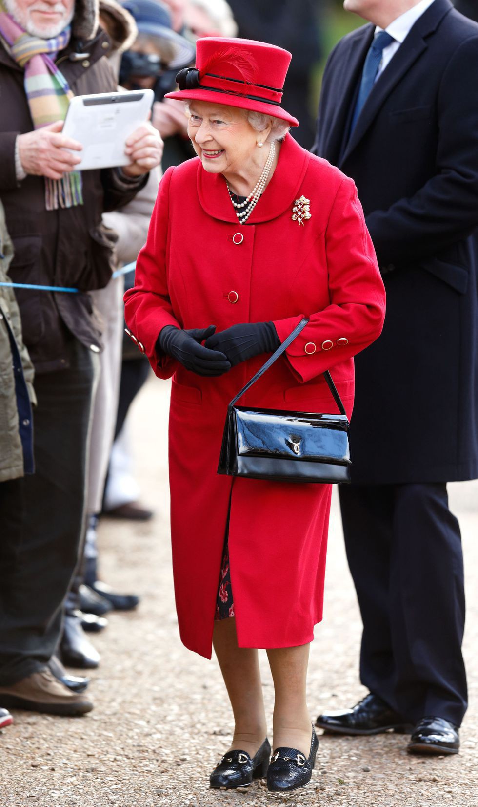 Ngoài gu diện đồ sặc sỡ, Nữ hoàng Anh còn có 5 bí mật làm nên phong cách thời trang không thể trộn lẫn-2