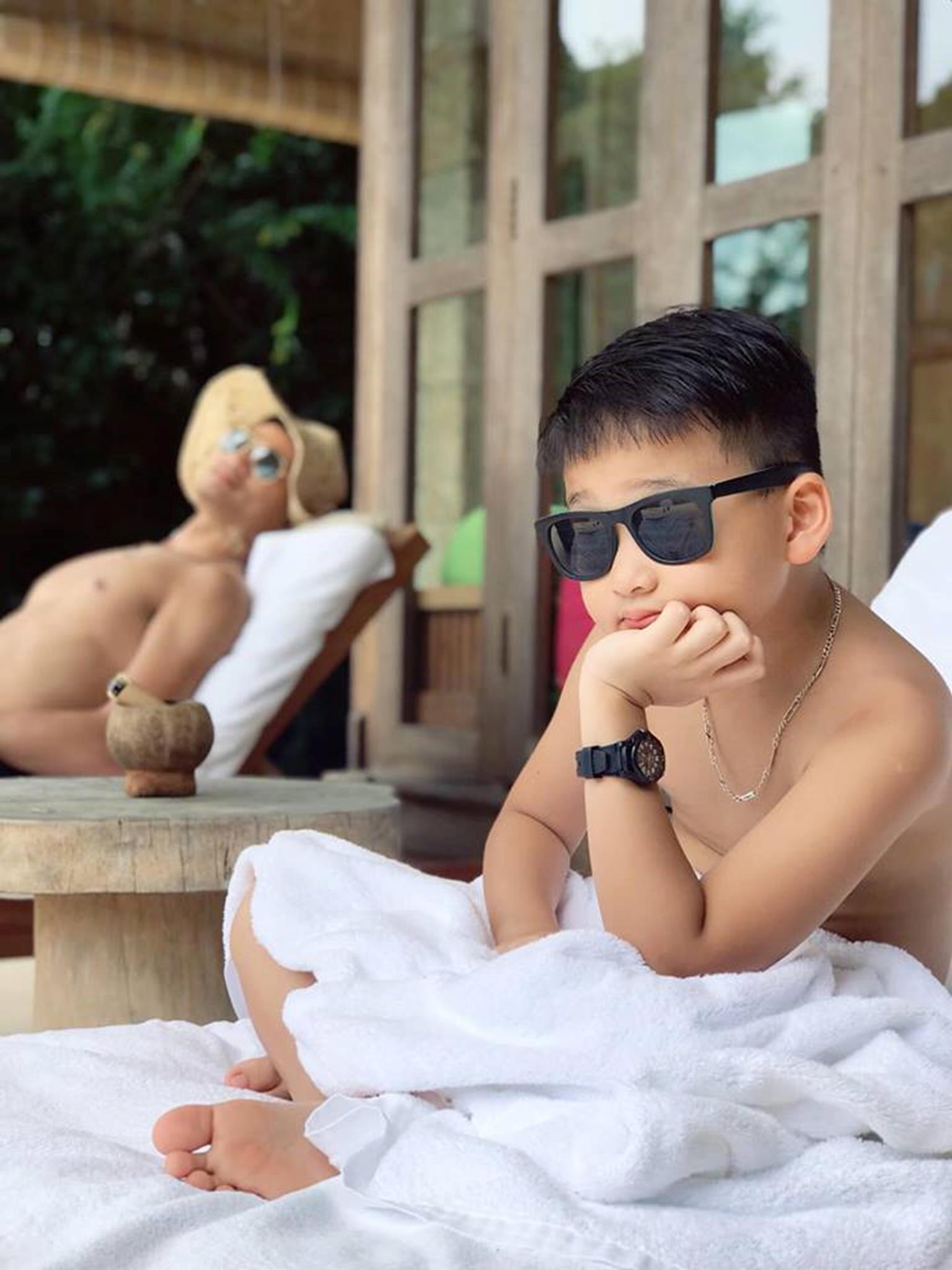 Bảo Thanh cùng chồng con đi nghỉ mát, tung ảnh đẹp như người mẫu-3