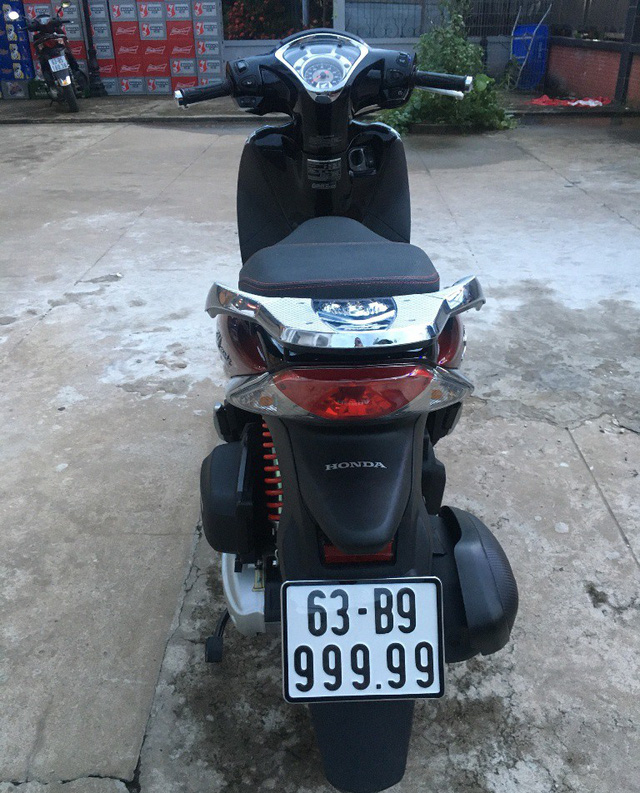 Xe SH mode cũ bán được nửa tỷ đồng nhờ... biển số đẹp nhất tỉnh”-1