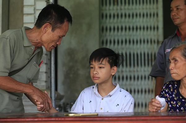 Con trai hai vợ chồng chết cháy trong xóm trọ ông Hiệp khùng”: Bố mẹ sẽ về với chúng con”-3