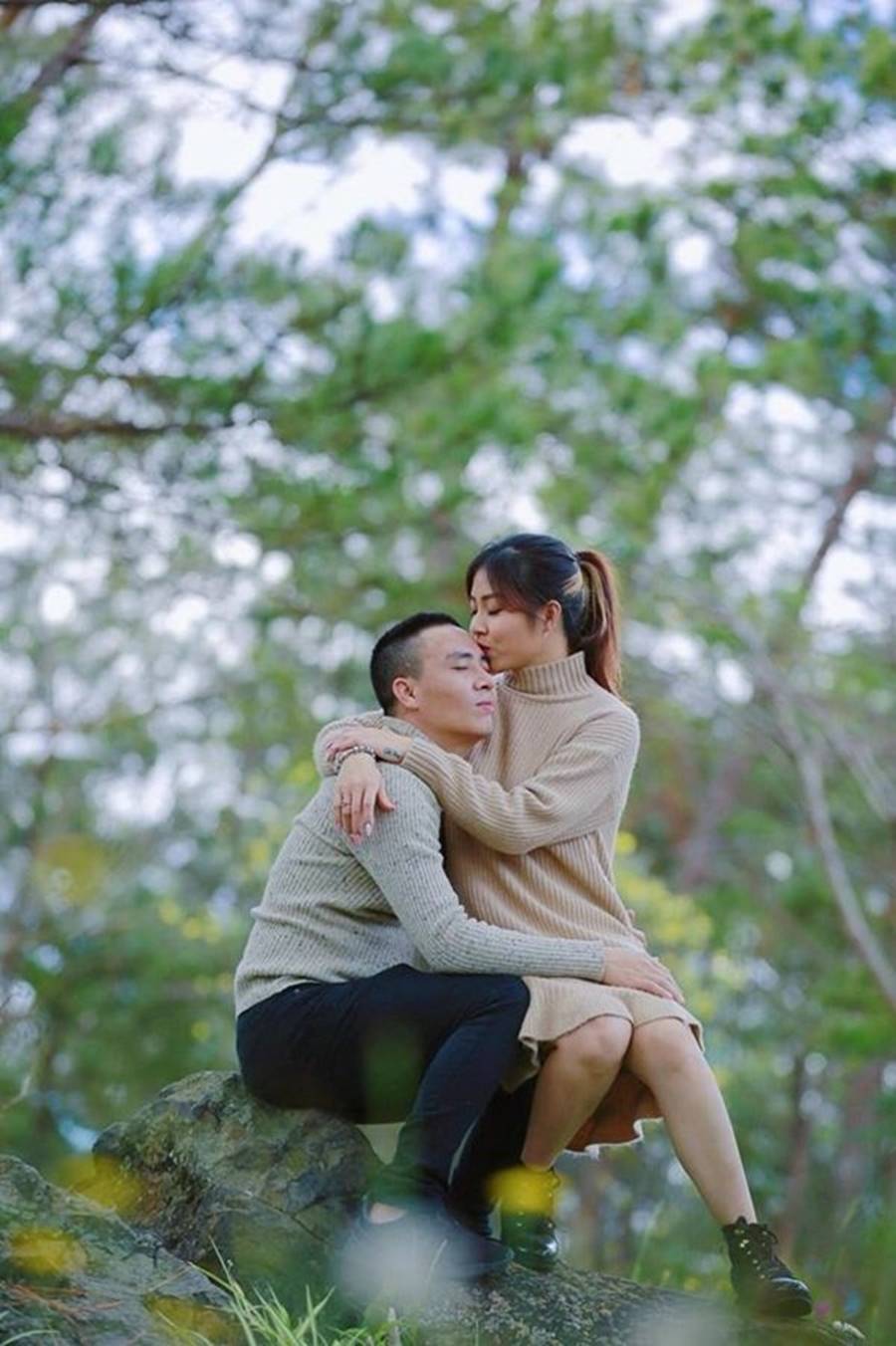 MC Hoàng Linh tình tứ bên chồng tại Đà Lạt-8