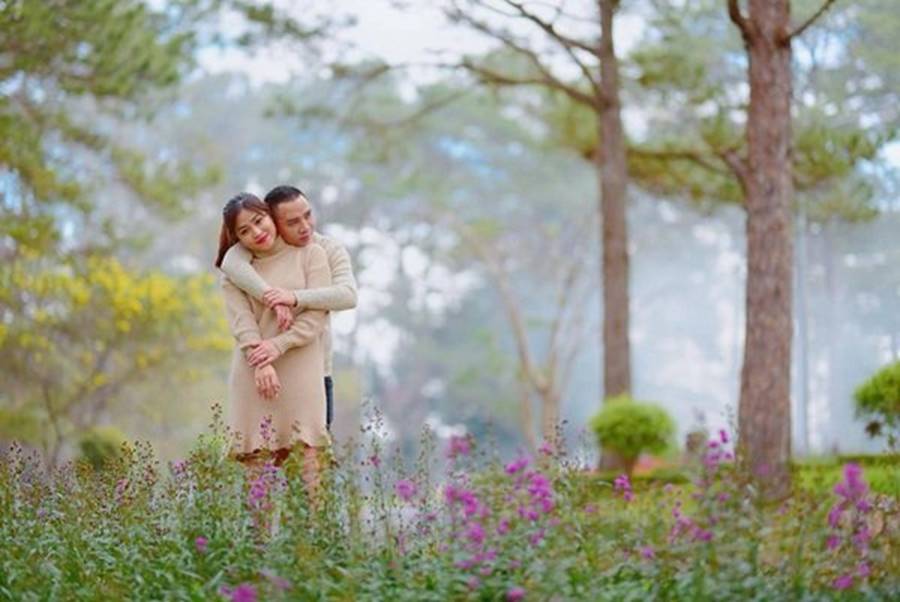 MC Hoàng Linh tình tứ bên chồng tại Đà Lạt-9