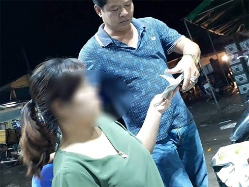 Vì sao tiểu thương chợ Long Biên phải è cổ nộp trăm triệu bảo kê?