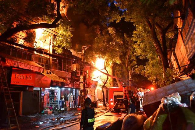 Ông Hiệp khùng có bị xử lý sau vụ cháy kinh hoàng gần Bệnh viện Nhi TƯ khiến 2 người chết?-1