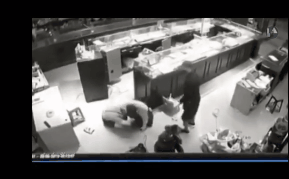 Lý lịch bất hảo của nhóm cướp vật lộn với bà chủ tiệm vàng ở Sơn La-1