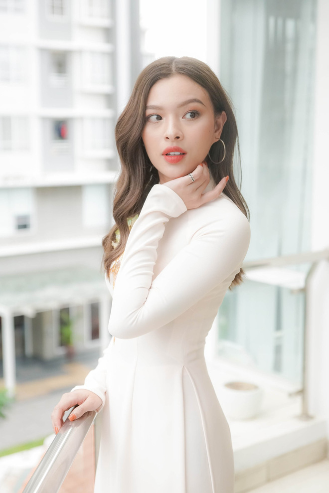 Cận cảnh dàn phù dâu xinh như hoa trong lễ ăn hỏi của Lan Khuê: Người Á hậu, người nổi tiếng nóng bỏng-11