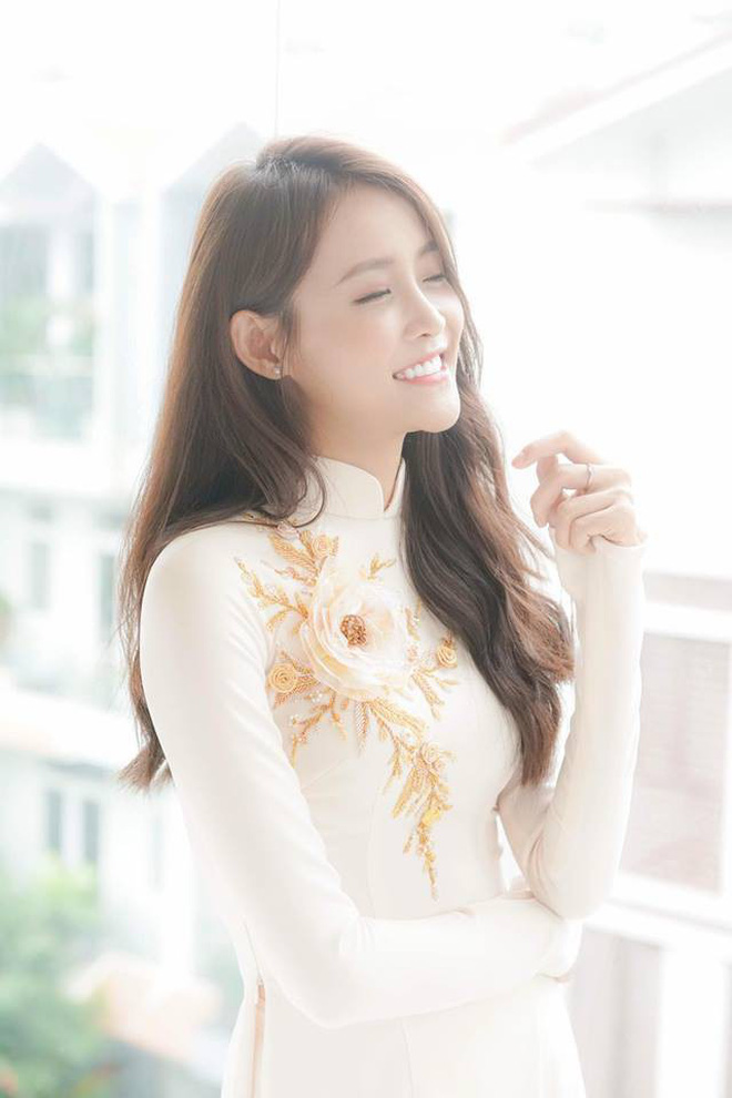 Cận cảnh dàn phù dâu xinh như hoa trong lễ ăn hỏi của Lan Khuê: Người Á hậu, người nổi tiếng nóng bỏng-6