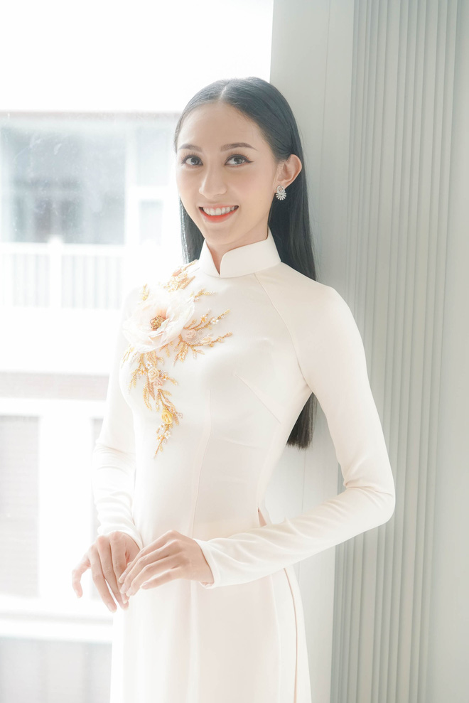 Cận cảnh dàn phù dâu xinh như hoa trong lễ ăn hỏi của Lan Khuê: Người Á hậu, người nổi tiếng nóng bỏng-15