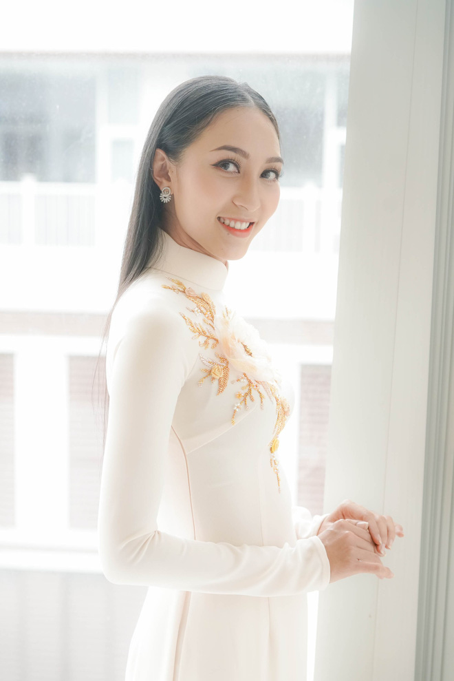 Cận cảnh dàn phù dâu xinh như hoa trong lễ ăn hỏi của Lan Khuê: Người Á hậu, người nổi tiếng nóng bỏng-16