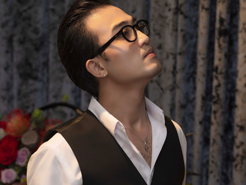 Nhan sắc lạnh lùng rất xứng với chồng của Thu Thảo, bà xã tài giỏi chiếm trọn trái tim Cảnh soái ca ngoài đời thực-36