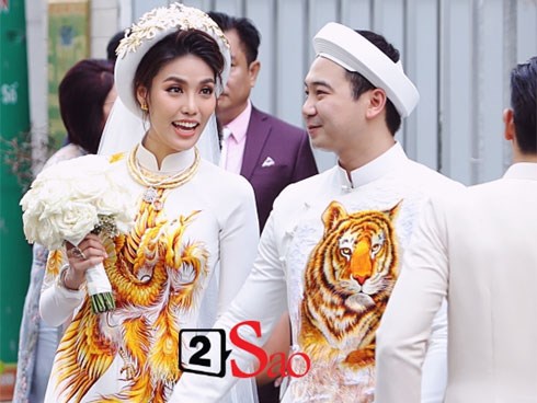 Hôm nay không phải đám hỏi mà chính là ngày cưới của Lan Khuê - Tuấn John