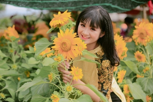 Không chỉ Á hậu 2 Thúy An, ĐH Hutech còn có nhiều nữ sinh nổi tiếng-12