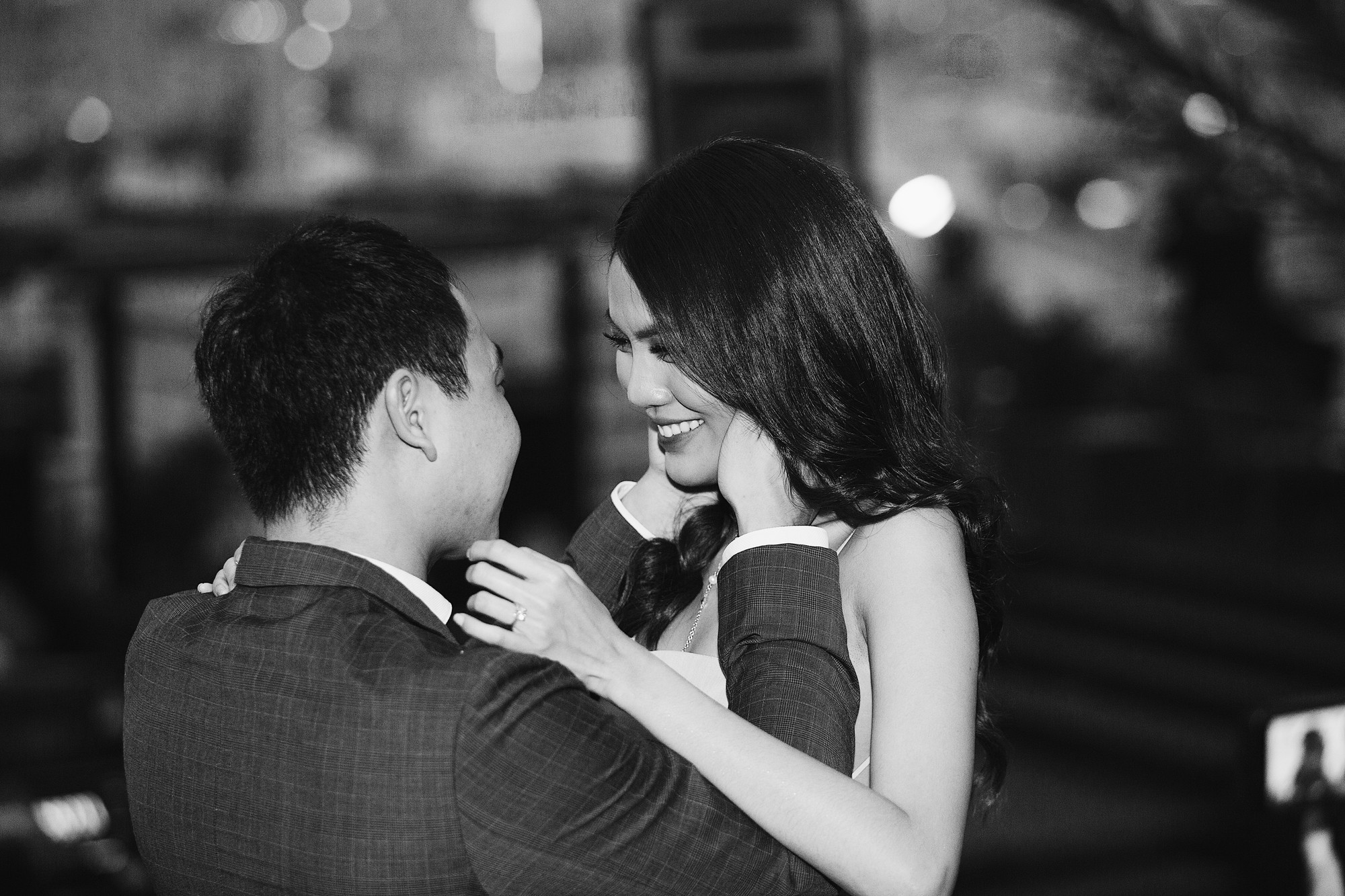 Nhẫn kim cương Trường Giang tặng Nhã Phương lớn nhưng vẫn chưa phải giá trị nhất showbiz Việt-8