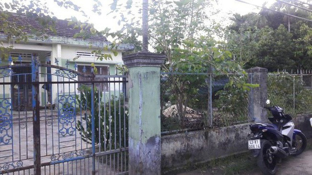 Phát hiện thi thể bốc mùi, tay chân co quắp trong căn nhà vẫn bật ti vi-1