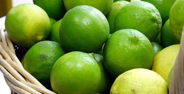 Hàng xóm đổ coca vào bồn cầu ai nhìn cũng mắng, khi thấy thành quả mọi người đều câm nín-3