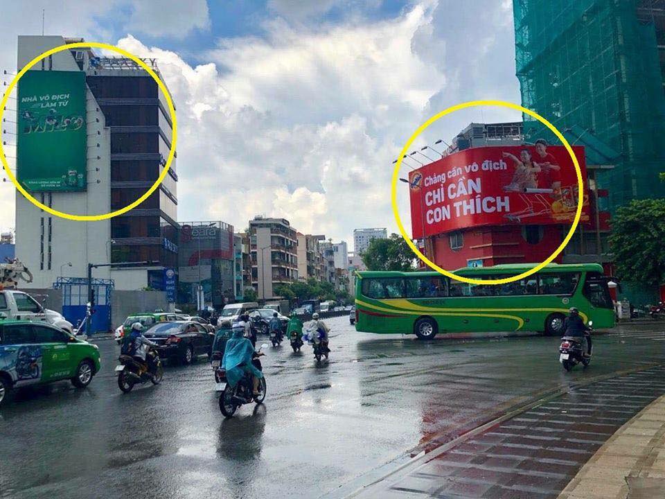 Dìm hàng nhau giữa ngã tư: Ông lớn thế giới khiến dân Việt phì cười-1