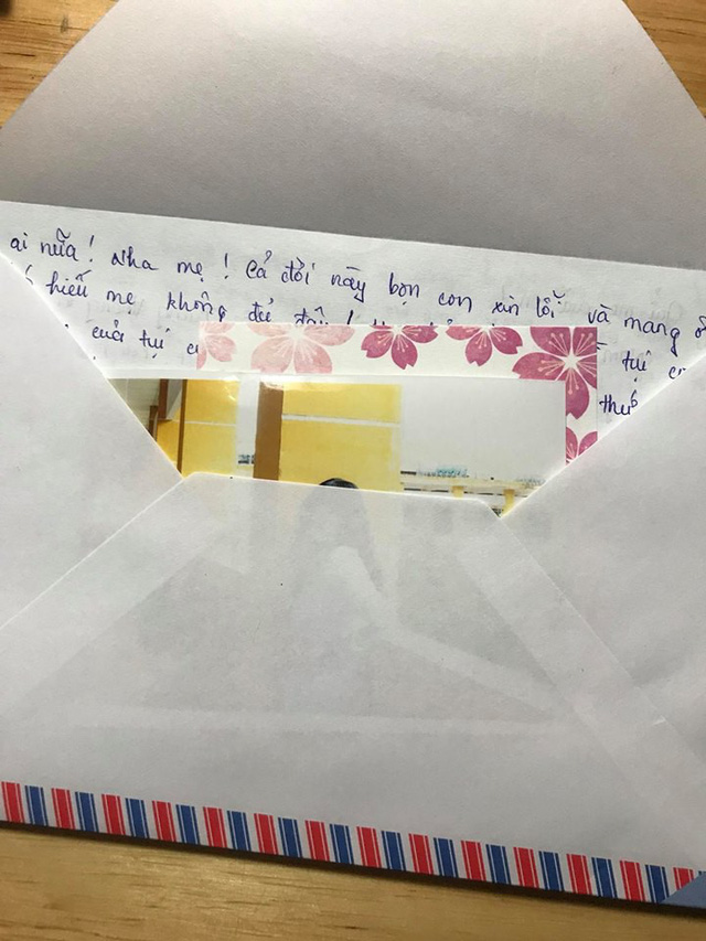 Cô giáo 9X ra đề văn khiến học trò bật khóc-2