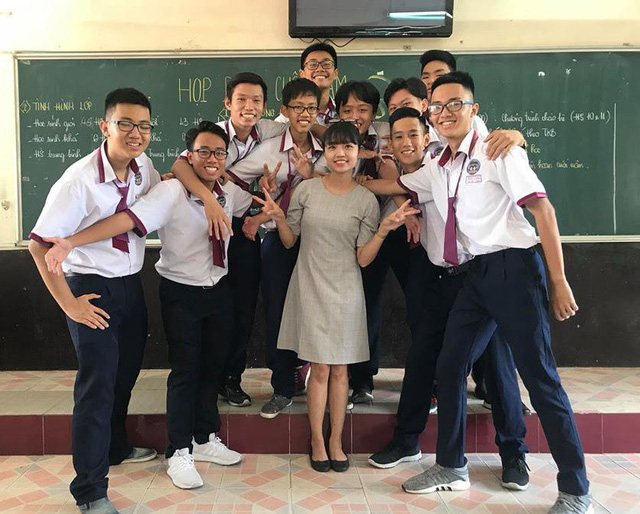 Cô giáo 9X ra đề văn khiến học trò bật khóc-3