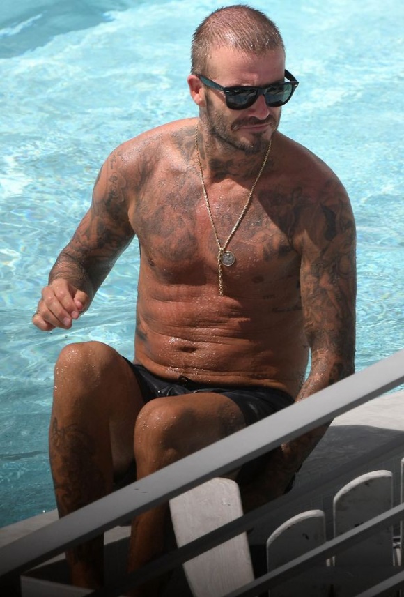 David Beckham khoe diện mạo mới sau tin đồn trải qua cuộc cấy ghép tóc bí mật-1