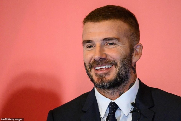 David Beckham khoe diện mạo mới sau tin đồn trải qua cuộc cấy ghép tóc bí mật-5