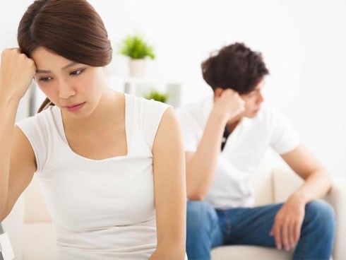 Bí mật tày trời của ông chủ quán cà phê sau giờ đưa con đến lớp