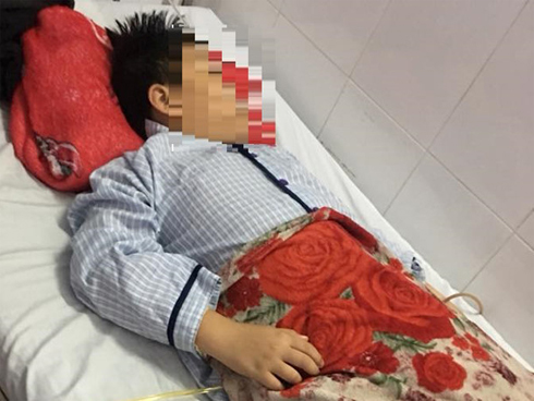 Vụ đứa trẻ bị bạn ép nuốt 9 viên bi nam châm: Hãy dạy trẻ cách yêu bản thân-2