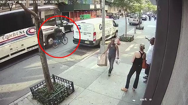 Ông bố 2 con chết oan uổng trong vụ tai nạn va quẹt với xe buýt chỉ vì một thói quen khi lái xe mà rất nhiều người mắc phải-2