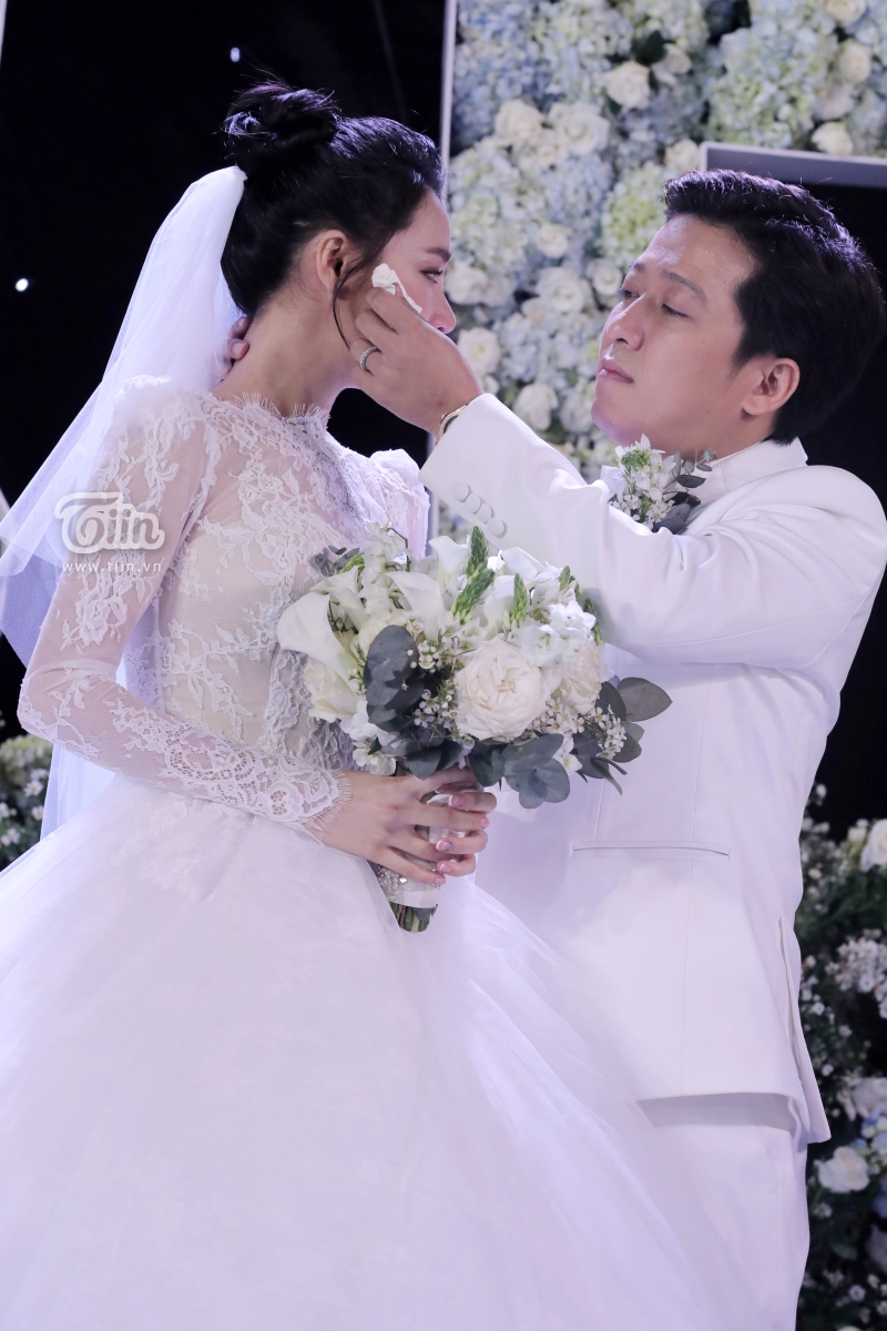 Trường Giang giàn giụa nước mắt: Em không muốn khóc đâu nhưng vì có quá nhiều cay đắng, cực khổ đã xảy ra-2