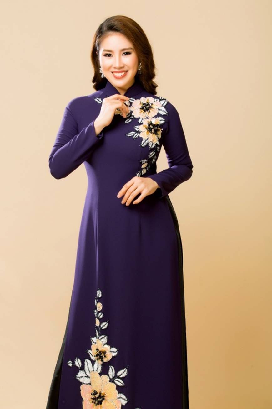 Lê Phương diện áo dài thanh thoát khoe sắc lẫn hương-13