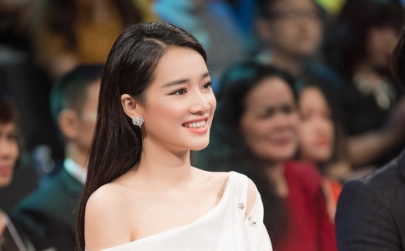 Không đẹp hay giàu như nhiều bóng hồng khác, vì sao Trường Giang vẫn chọn Nhã Phương là người phụ nữ đời mình?-3