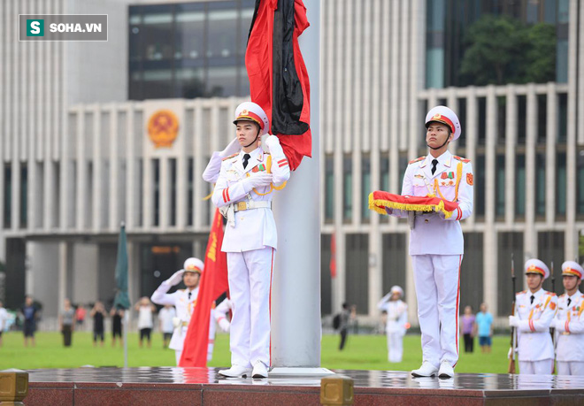 Khắp nơi treo cờ rủ Quốc tang Chủ tịch nước Trần Đại Quang-11