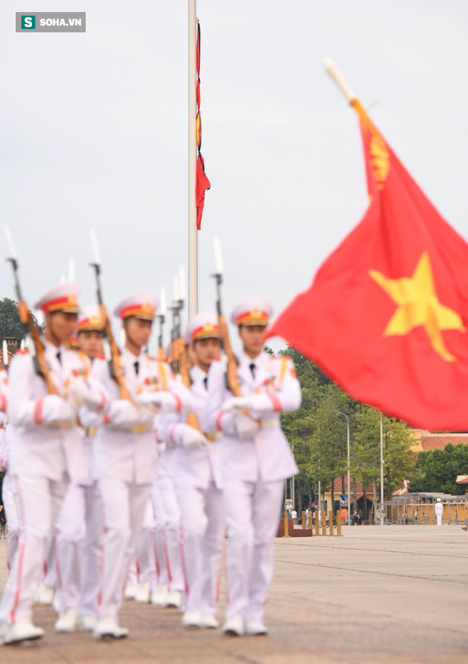 Khắp nơi treo cờ rủ Quốc tang Chủ tịch nước Trần Đại Quang-14