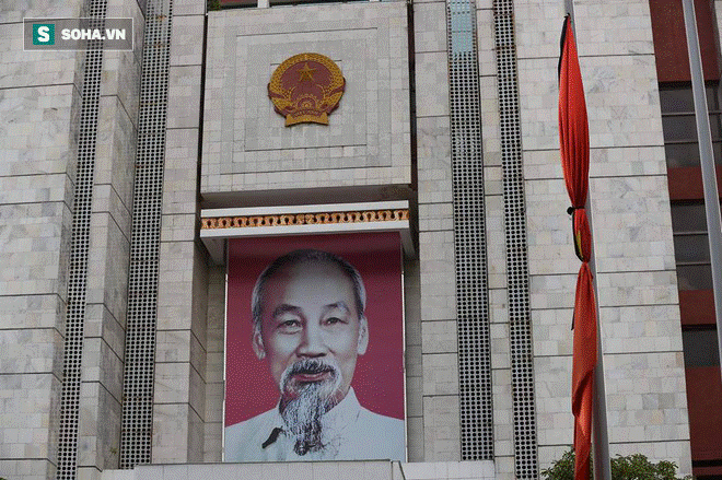 Khắp nơi treo cờ rủ Quốc tang Chủ tịch nước Trần Đại Quang-30