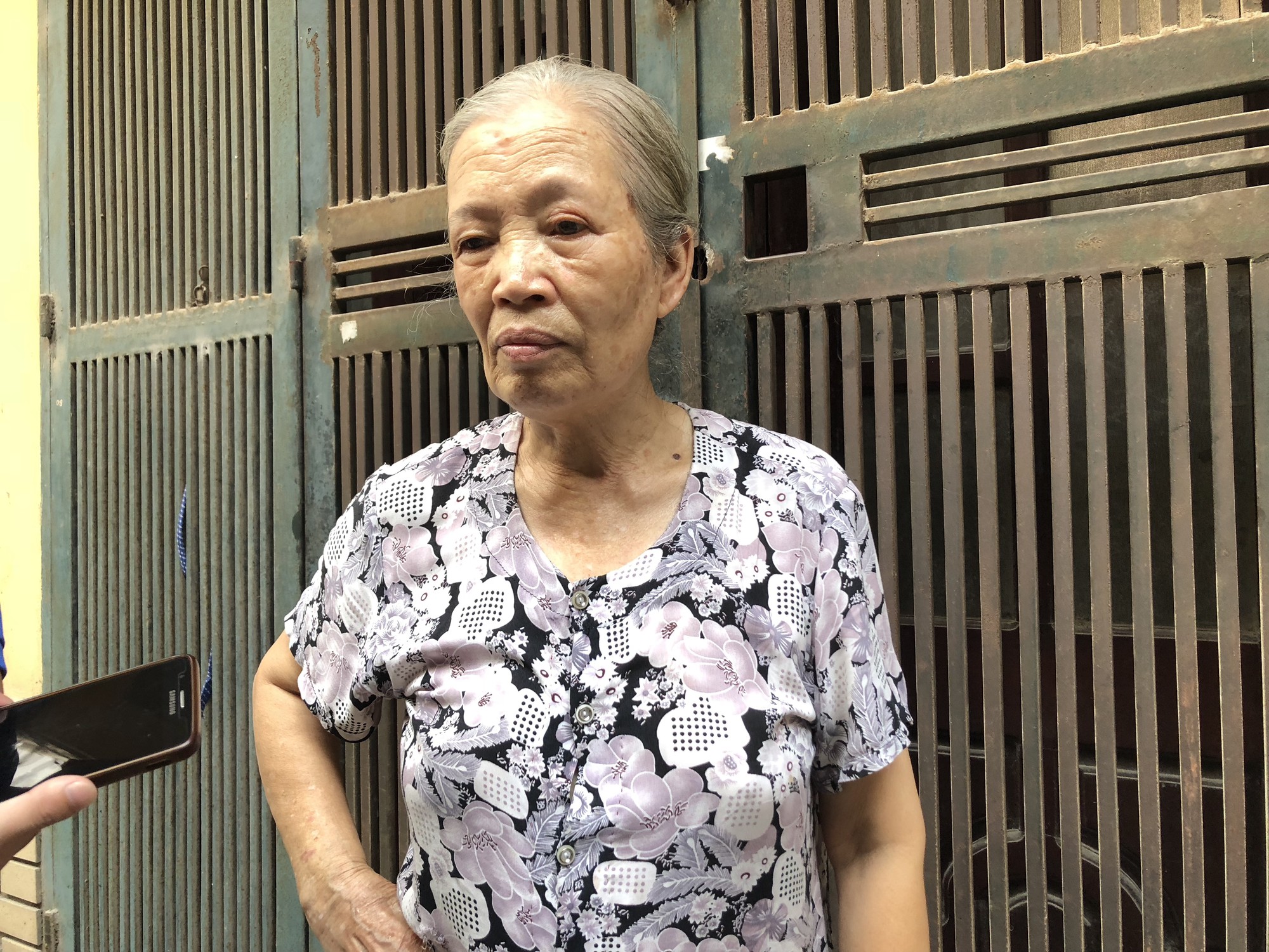 Người mẹ trẻ nghi trầm cảm ôm con 7 tháng tuổi nhảy cầu tự vẫn: Đứa bé xinh xắn và đáng yêu lắm-3