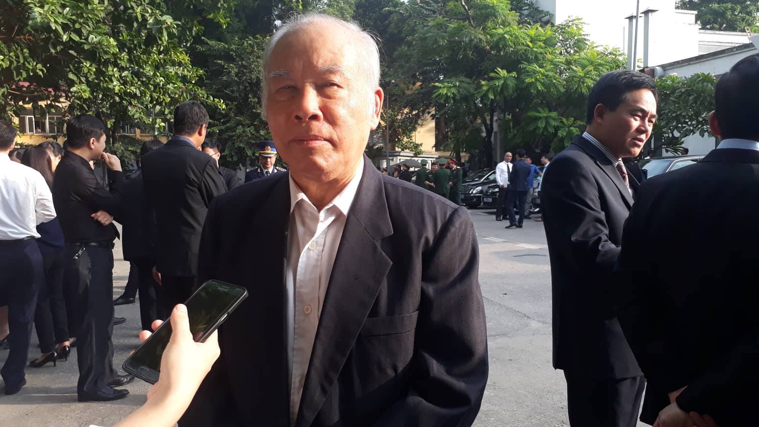 Món quà của Chủ tịch nước và vành khăn trắng ngày Quốc tang-2