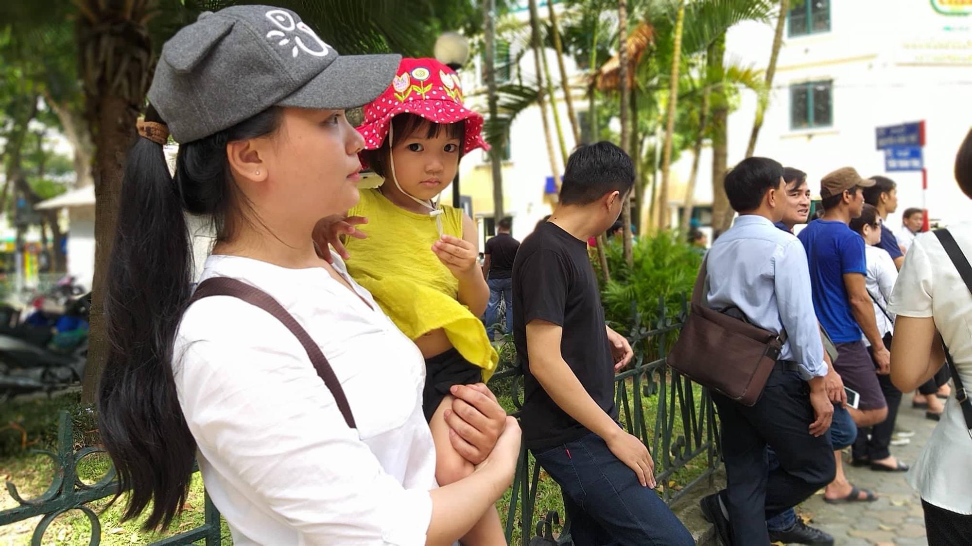 Món quà của Chủ tịch nước và vành khăn trắng ngày Quốc tang-10