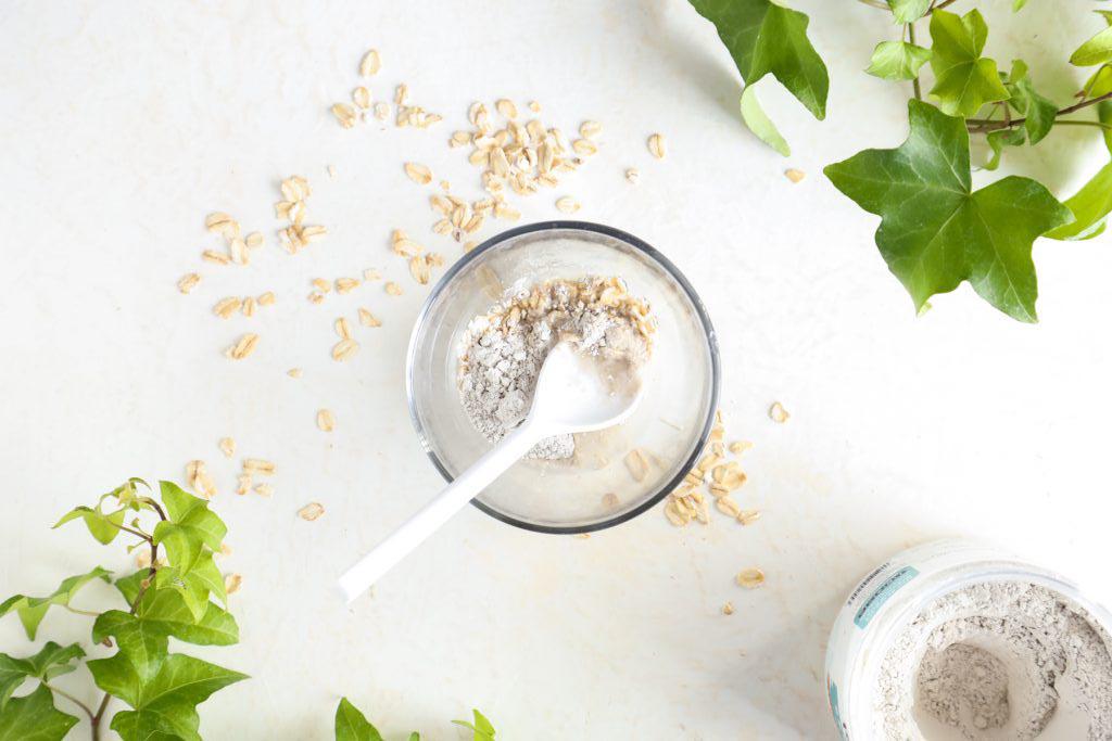 Tự làm mặt nạ đất sét thải độc da thổi bay mụn-10