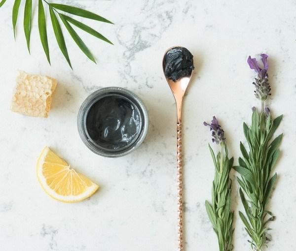 Tự làm mặt nạ đất sét thải độc da thổi bay mụn-8