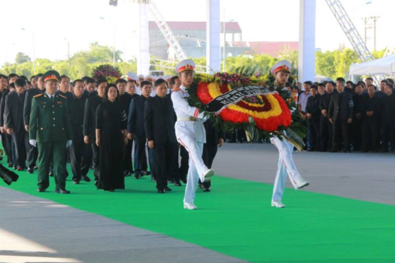 Người dân tiếc thương Chủ tịch nước trong lễ viếng ở quê nhà-3