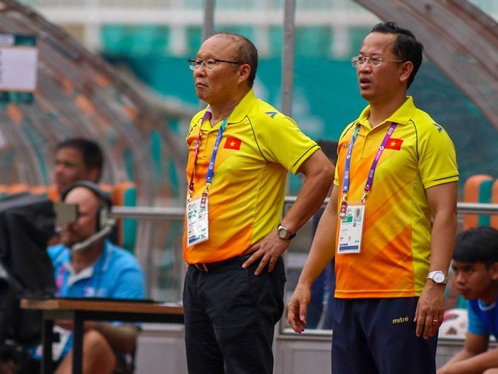 Tuyển Việt Nam chuẩn bị AFF Cup: Thầy Park vượt khó thế nào?-1