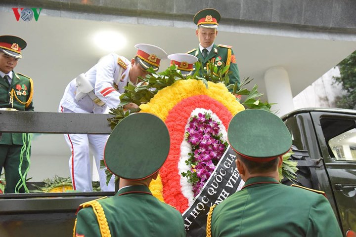 Hình ảnh cỗ linh xa đưa linh cữu Chủ tịch nước Trần Đại Quang về đất Mẹ-5