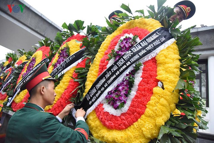 Hình ảnh cỗ linh xa đưa linh cữu Chủ tịch nước Trần Đại Quang về đất Mẹ-7