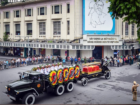 Lễ an táng Chủ tịch nước Trần Đại Quang tại quê nhà-53